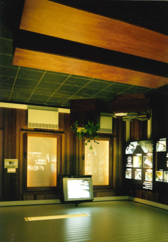 Houffalize. Nadrin. Barrage de Nisramont. Salle d'exposition audiovisuelle.