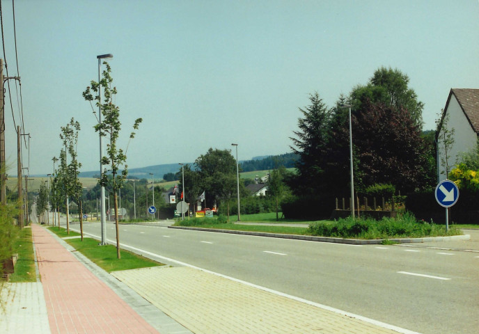 Tenneville. RN4. Porte de Tenneville (côté Marche). Aménagements.