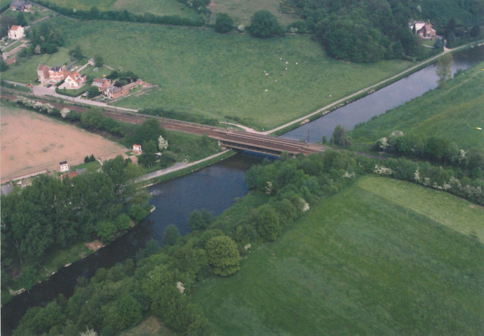 Lobbes. Sambre. Pont-rail 7.