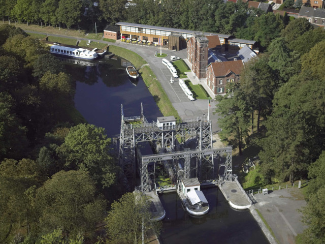 La Louvière. Canal du Centre. Ascenseur n°3 de Strépy-Bracquegnies.