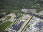 Charleroi. Monceau-sur-Sambre. Gralex, écluse de Monceau et bâtiments d'Electrabel.