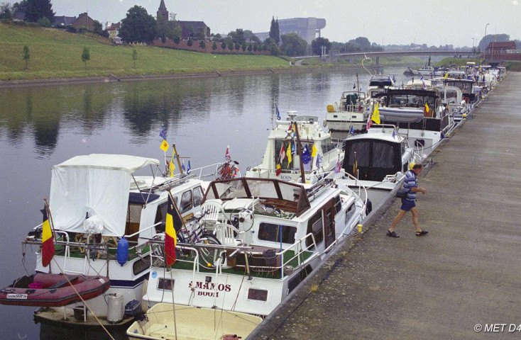 Le Roeulx. Thieu. Canal du Centre. Office de Promotion des Voies Navigables (OPVN).