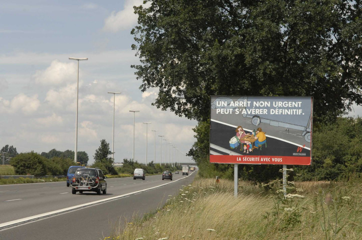 Waremme. Autoroute E40.
