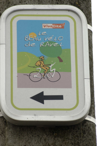 Oupeye. Froidmont. Panneaux installés sur le RAVeL.