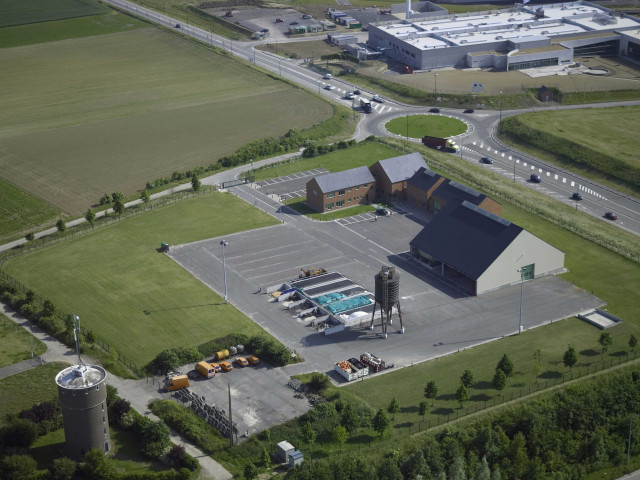 Ath. Ghislenghien. Régie autoroutière D141-21, rue du Château d'Eau, 1.