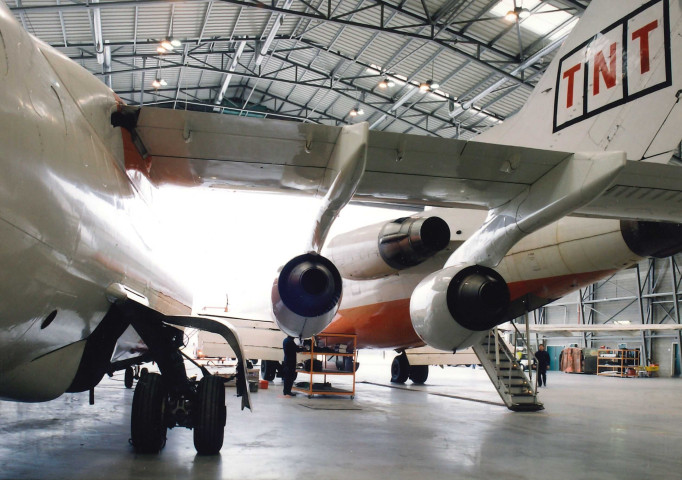 Grâce-Hollogne. Bierset. Hangar de maintenance de TNT.