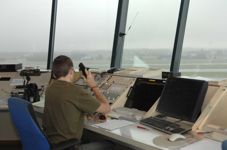 Grâce Hollogne. Aéroport de Bierset. Touch & go. Crash-test.