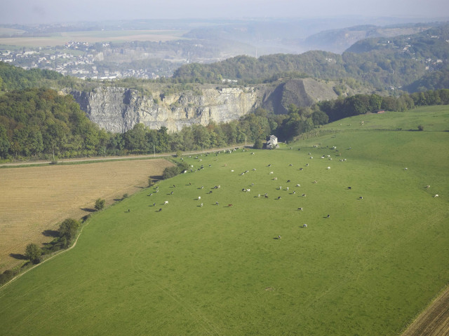 Andenne. Thon Samson. Vues aériennes.
