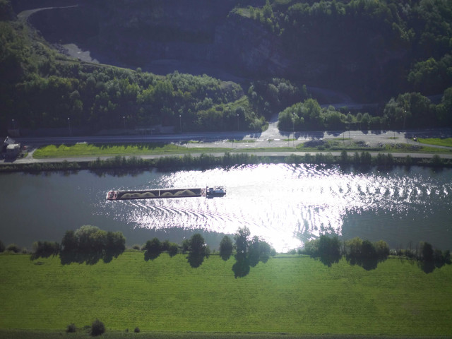 Andenne. Thon. Port autonome de Namur. Vues aériennes.