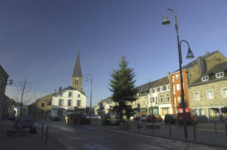 Paliseul. Eclairages des routes.