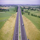 Saint-Georges-sur-Meuse. Mise à trois bandes de l'autoroute de Wallonie.