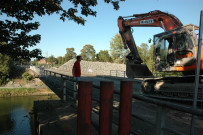 Mons. Ghlin. Démolition du pont Mouligneau