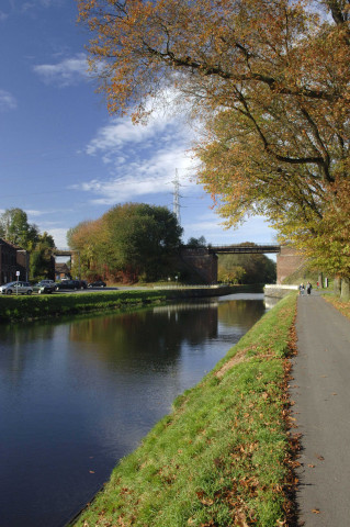 La Louvière. Houdeng-Goegnies et Houdeng-Aimeries. RAVeL.