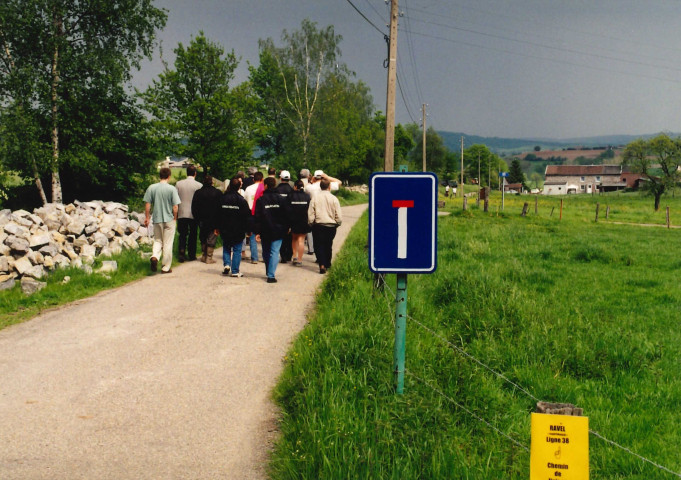 Aubel. Inauguration d'un parcours du RAVEL par M. Lebrun.