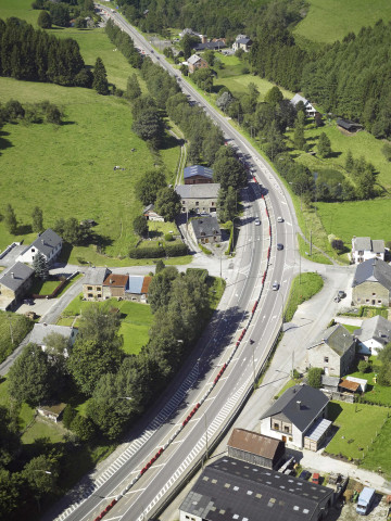 Tenneville. RN4. Aménagement dans la traversée de la localité.