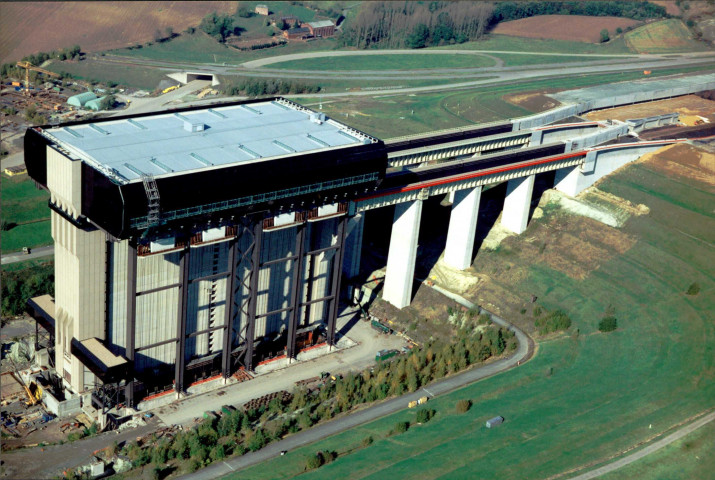 Strépy-Thieu : Ascenseur funiculaire évolution des travaux