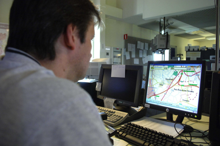 Namur. Daussoulx. Centre Perex avec la RTBF et la police.