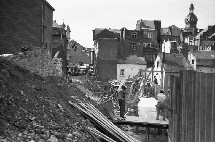 Dinant. Chantier route de Philippeville.