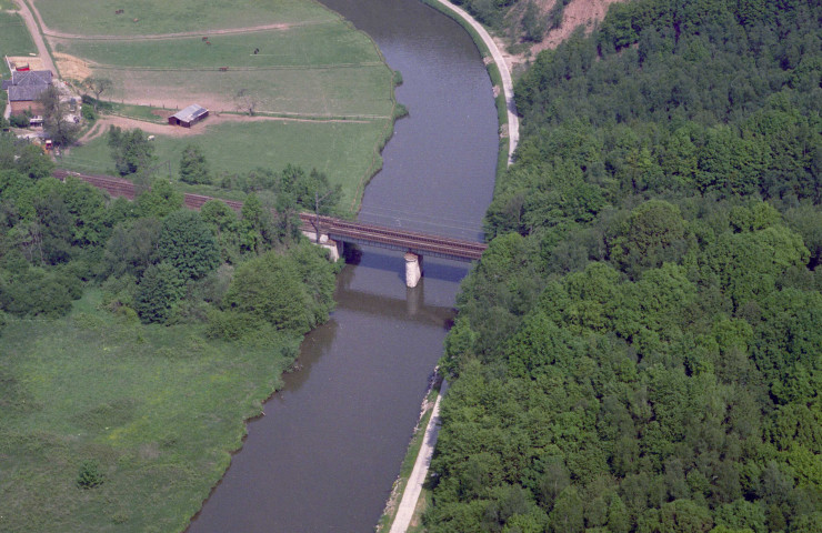 Pont-rail n°10.