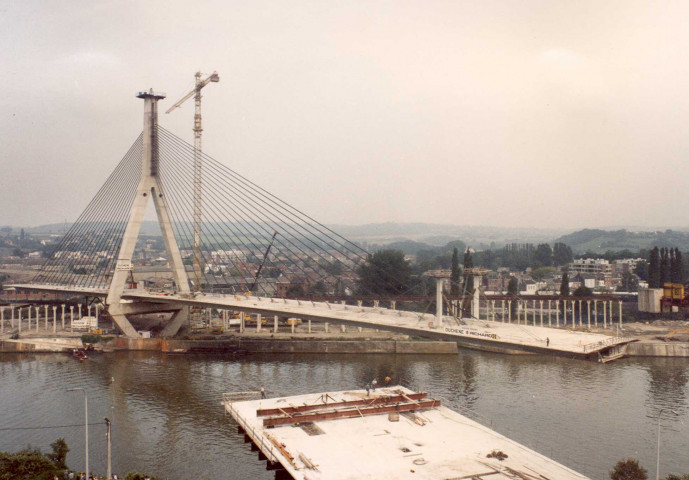Construction du pont à une date indéterminée