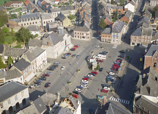 Place Marie-Henriette.