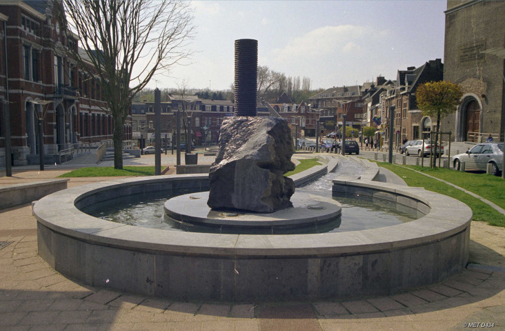 Ans. Place Nicolay. Aménagements urbains.