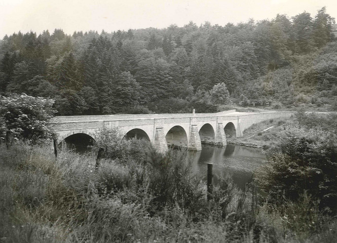 Pont sur la Semois