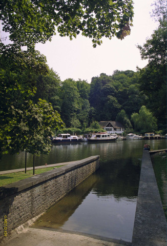 Montigny-le-Tilleul. Port de plaisance.