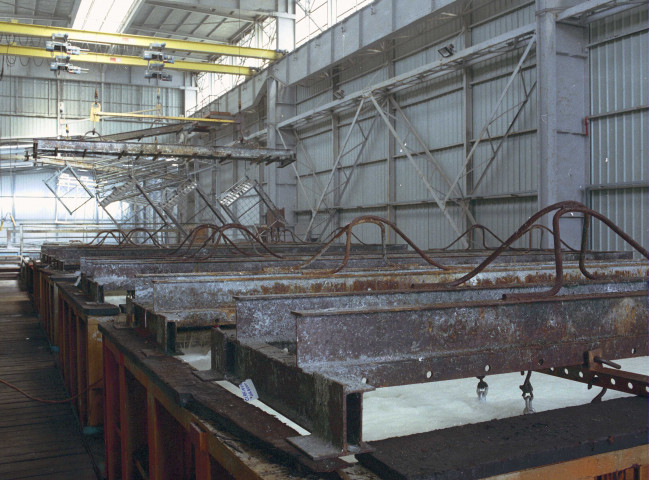 Pont-de-Loup. Chantier naval et Galva 2000.