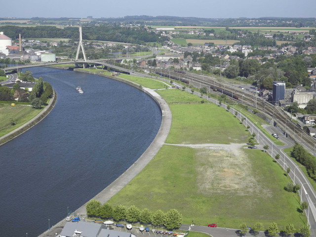 Huy. Statte. Port de plaisance.