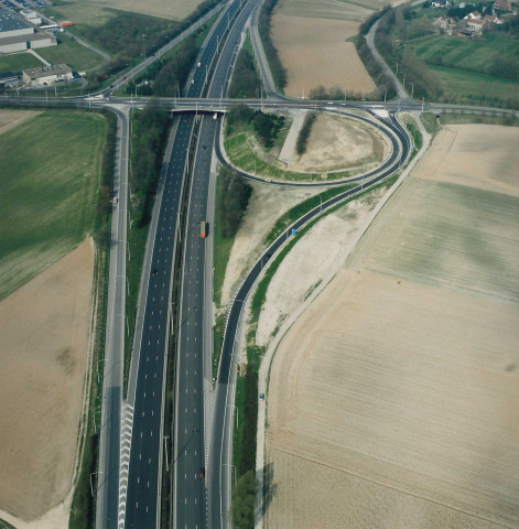 Louvain-la-Neuve. Bretelle d'accès l'autoroute depuis l'université.