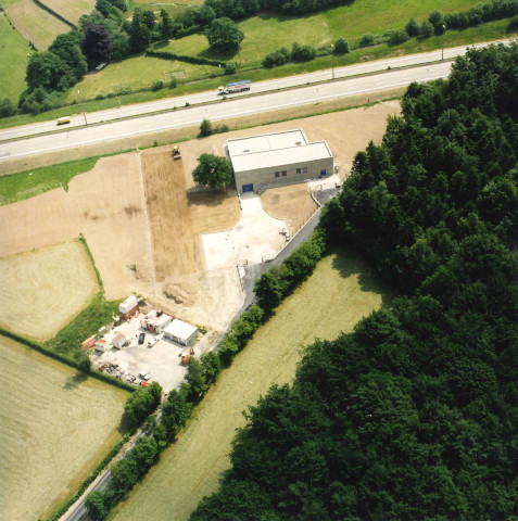 Jalhay. Sart-Lez-Spa. Bâtiment de la station de pompage et du réservoir.