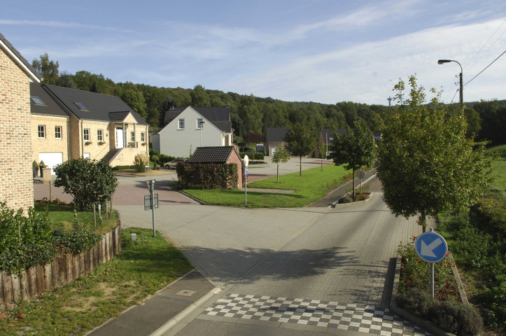 Plombières. Gemmenich. Route des Trois Bornes.