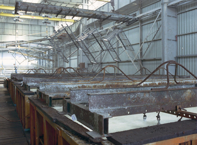 Pont-de-Loup. Chantier naval et Galva 2000.