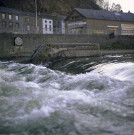 La-Roche-en-Ardenne. Barrage mobile sur un cours d'eau.