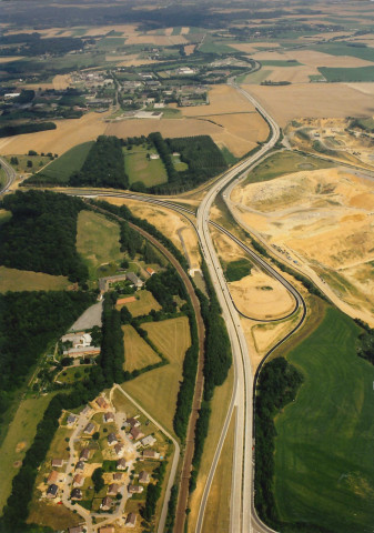 Mone-Saint-Guibert. Nouvel échangeur des RN25 et RN238.