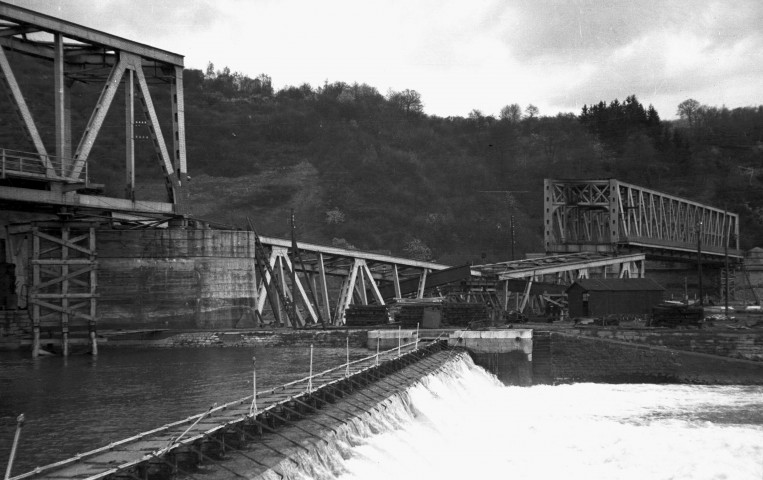 Anseremme. Pont-rails détruit.