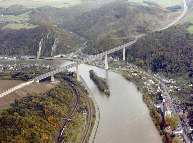 Dinant. Viaduc Charlemagne.