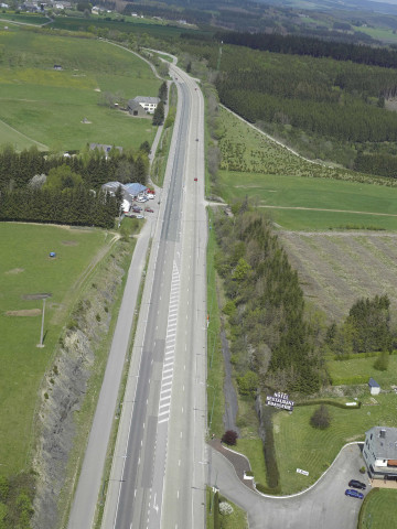 Martelange. N4. Vues aériennes.