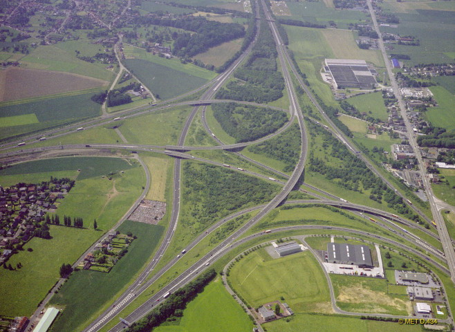 Ans. Loncin. Echangeur autoroutier.