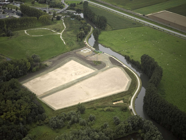 Ath. Canal Blaton-Ath. Vues aériennes.