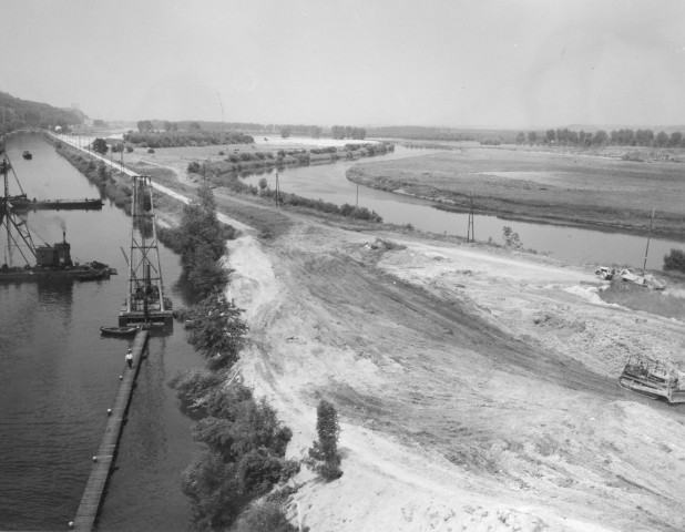 Construction de la troisième écluse