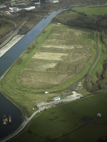 Tubize. Vraimont. Emplacement pour les boues de dragages.