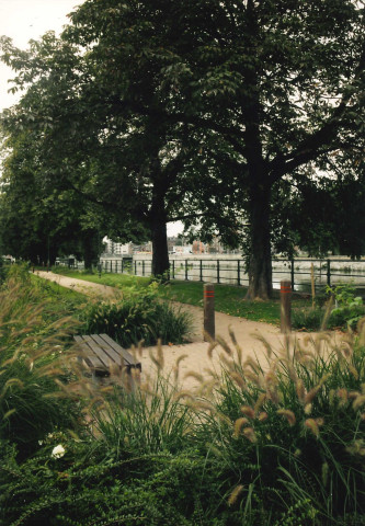 Liège. Bressoux. RAVeL. Aménagement du quai Roi Albert.