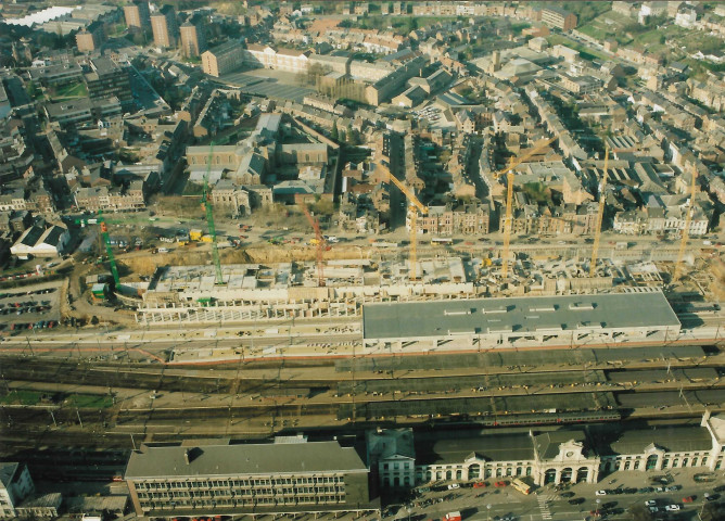 Namur. Gare de Namur et futur QG du MET. Evolution des travaux (3).