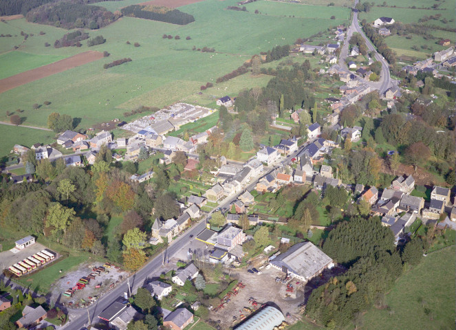 Havelange. Entrée de la localité en venant de Pailhe.