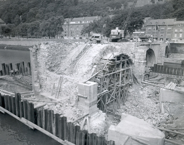 Vues de la reconstruction du pont