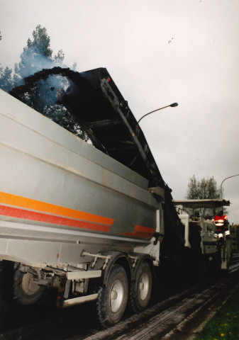 Grâce-Hollogne. Horion-Hozémont. E42. Inauguration des travaux de mise à trois bandes par M. le ministre Daerden.