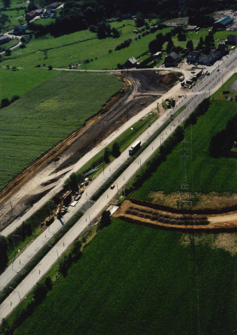 Philippeville. Samart Neuville. Travaux de construction d'un échangeur.