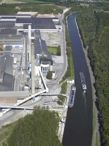 Jemeppe-sur-Sambre. Moustier. Vues aériennes.